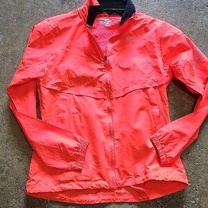 Saucony Women's Bright Coral Light Jacket